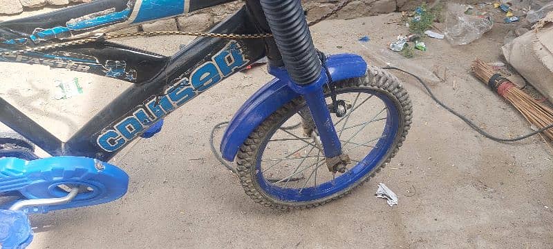 Children bicycle cycle 16 size blue like new 2