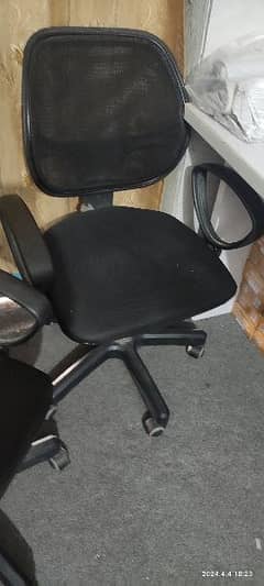 2 Computer Chairs | Revolving chairs | Office chairs