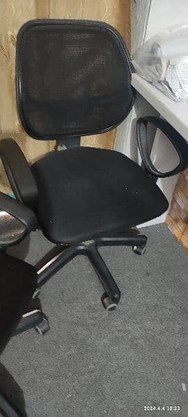 2 Computer Chairs | Revolving chairs | Office chairs 0