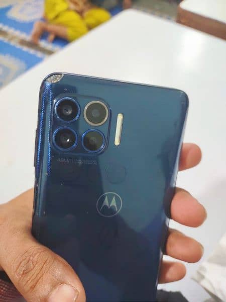 Motorola one 5g uw 1