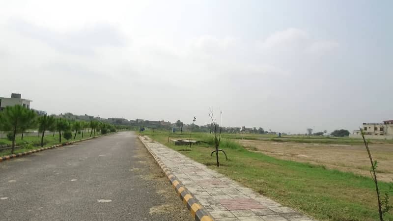 You Can Find A Gorgeous Residential Plot For sale In Gulberg Greens - Block B 4