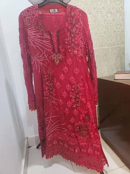 Embroidered fancy 3 pc stitched suit 1