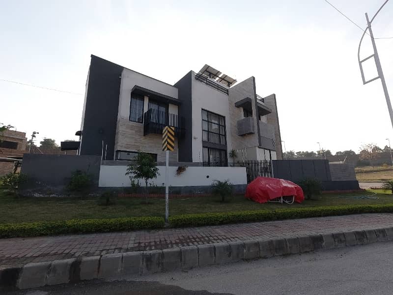 Corner House Spread Over 13 Marla In DHA Phase 3 - Block B Available 3