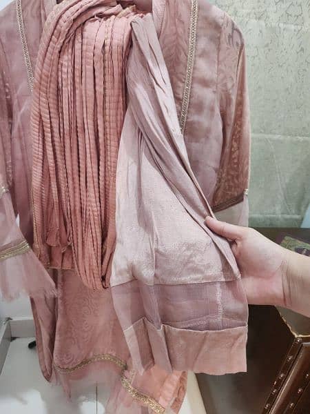 Tea pink 3 pc stitched suit in size M 2