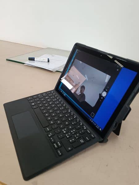 Dell Latitude 5285 (2 in 1 detach) Laptop 3