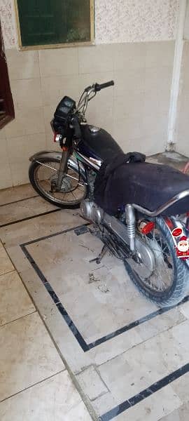 125 Bike Model 2015 Karachi number  urgent Sell 4