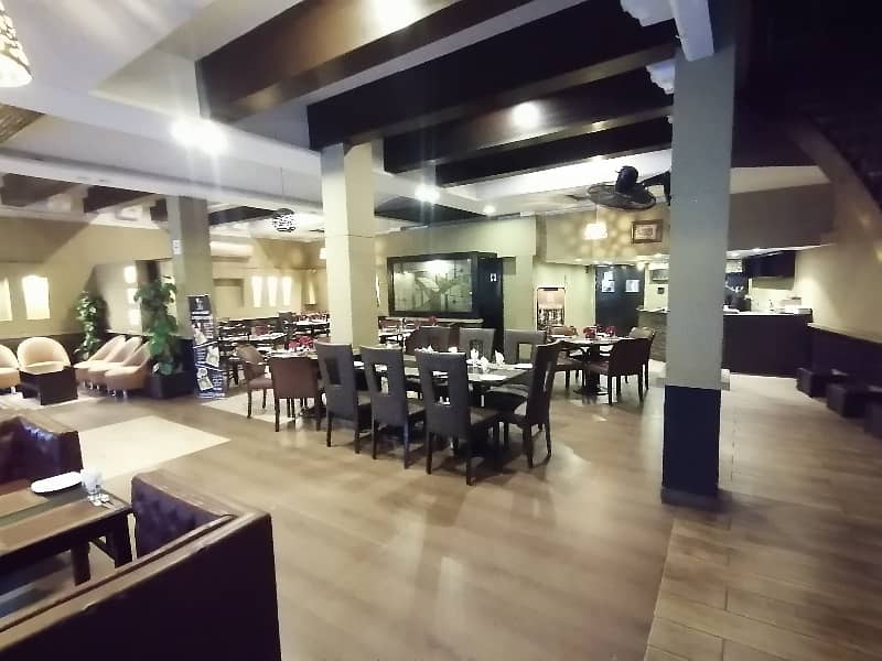 11 Marla Commercial Riaz Family Restaurant In Model Town For Rent 19