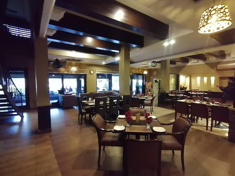 11 Marla Commercial Riaz Family Restaurant In Model Town For Rent 23
