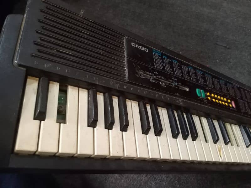 casio ma100 piano (condition not working right now) 5