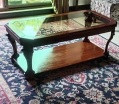 Centre table in excellent condition
