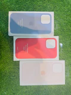 Original iPhone 13 Pro Max Silicone Case with MagSafe 0