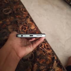 Vivo y22 4gB exchange possible Box and charger Condition 10By10