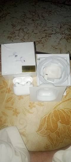 Airpods pro/iPhone airpods pro 2nd generation conditions 10 by 10