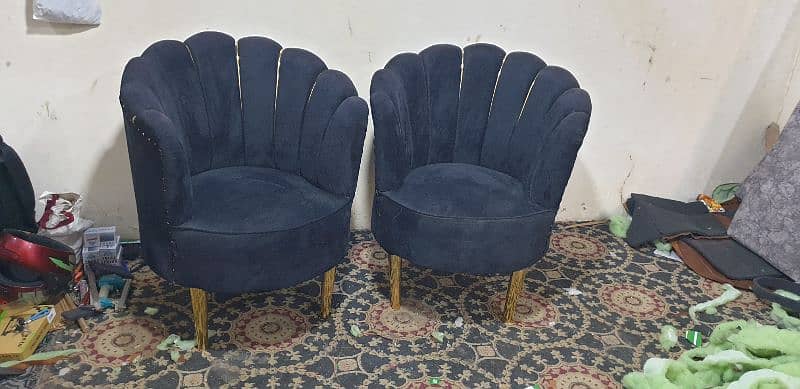 set of 2 chairs in jet black velvet fine quality n cheap price 1