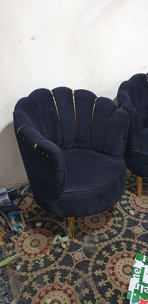 set of 2 chairs in jet black velvet fine quality n cheap price 3