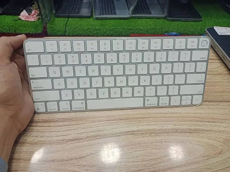 apple magic 3 keyboard with touch id modal A2449 Bluetooth wireless 5