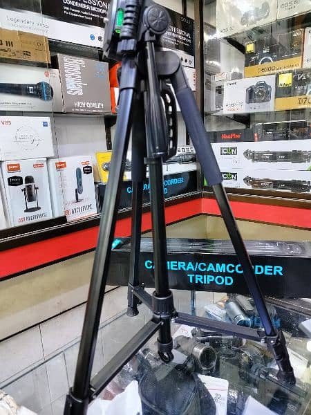 Tripod Stand | Stock Available | 6ft height 3