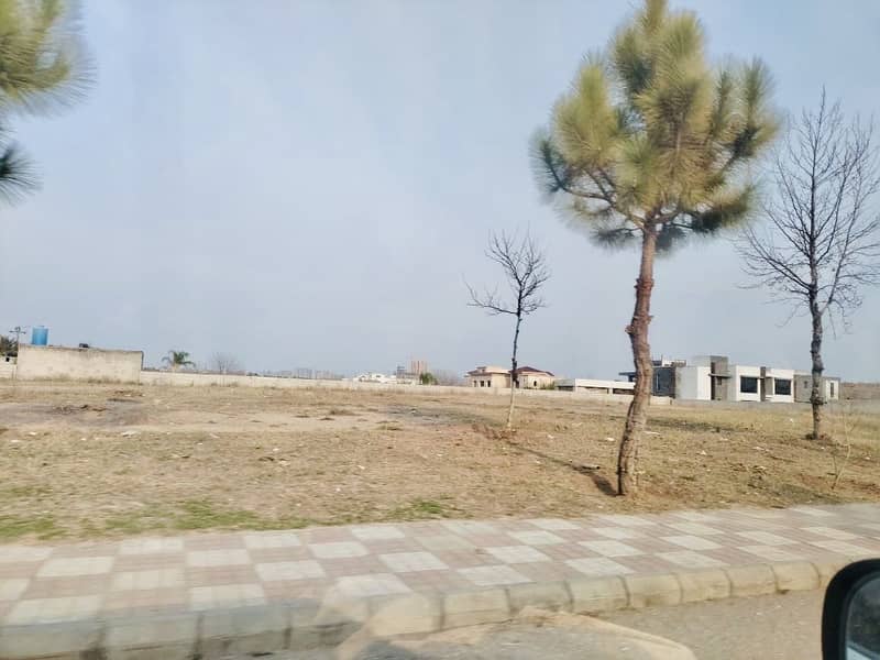Mangal 10 Marla Residential Plot Up For sale 2