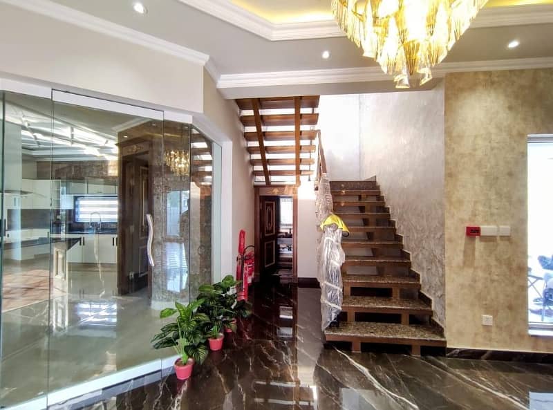 A Beautiful 1 Kanal House Is Available For Rent In PHASE 1 DHA, Lahore. 28