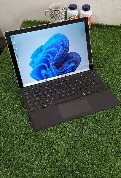 Surface Pro 6 i7 16GB 512GB New Condition 4K Touch Display 3