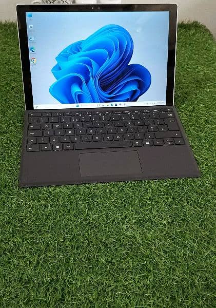 Surface Pro 6 i7 16GB 512GB New Condition 4K Touch Display 8