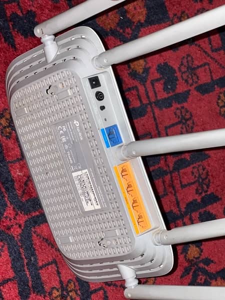 TPlink Archer C60 Dual Band Router 1