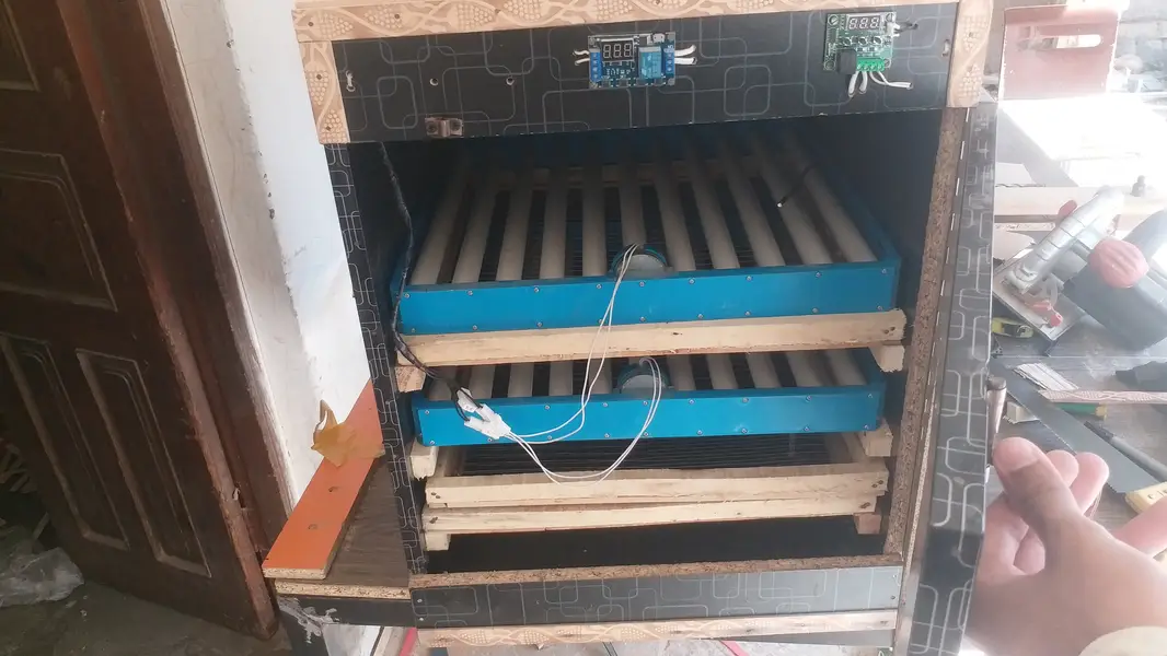 30 eggs incubator manual, semi or full automatic for hatching eggs — photo 8