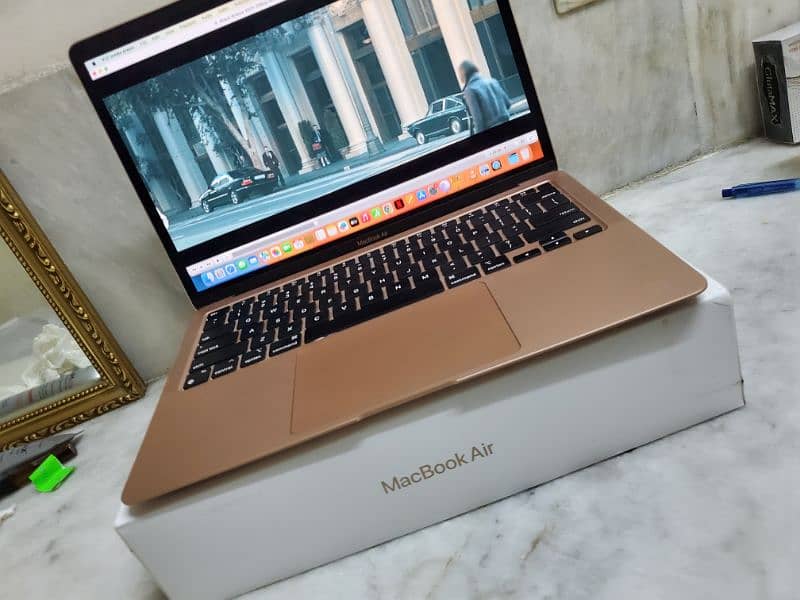 Macbook Air M1 Gold New Scratchless 10/10 Condition. 3 months Warranty 1
