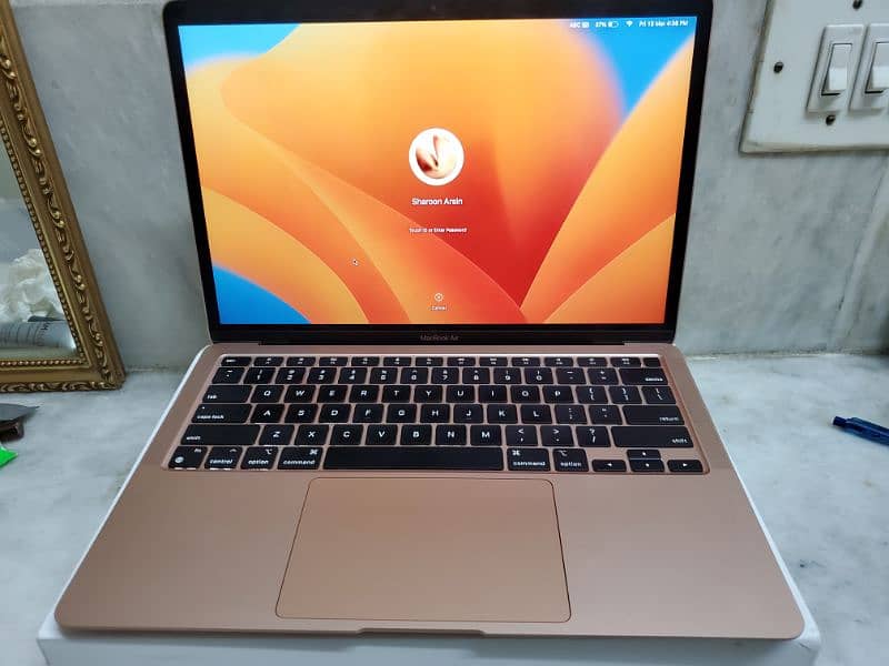 Macbook Air M1 Gold New Scratchless 10/10 Condition. 3 months Warranty 4