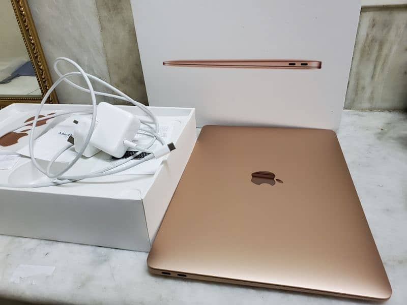 Macbook Air M1 Gold New Scratchless 10/10 Condition. 3 months Warranty 11