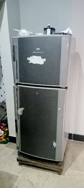 Refrigerator in good condition and good price 0