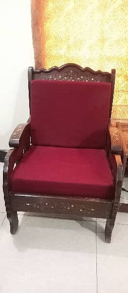 5 Seater Sofa Set in excellent condition. 2