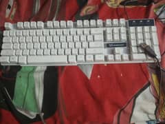 gaming keyboard wired ha with box hoga mechanical hai light bhi hai