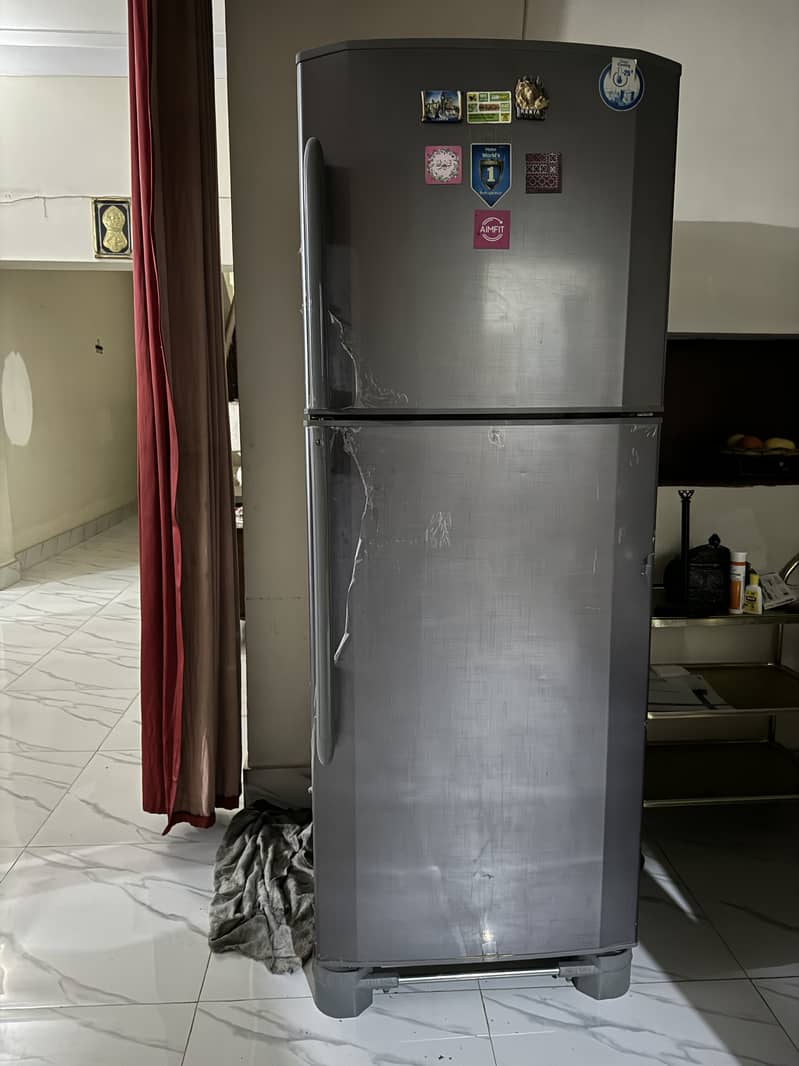 Refrigerator Model REF/HRF-380M 2