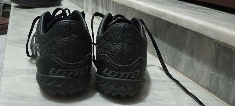 lotto futsal shoes 2