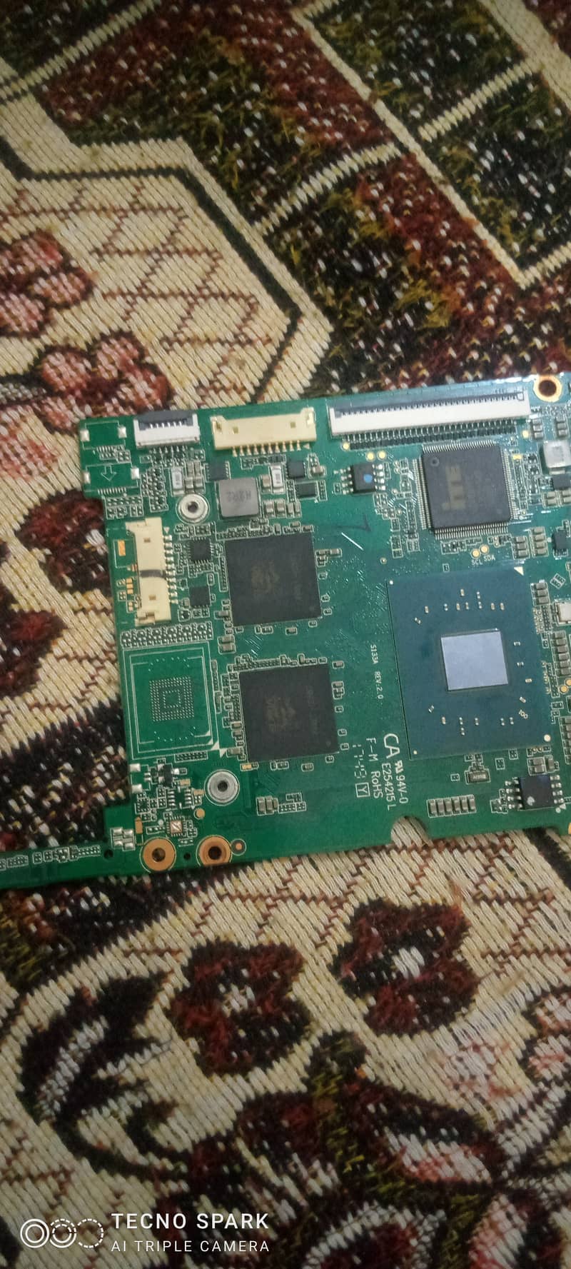 Intel Celeron processor chipset 6GB ram and 1USB and 1HDMI port 2