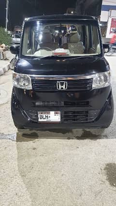 honda N box plus+ , 2014/2018 (urgent selling)