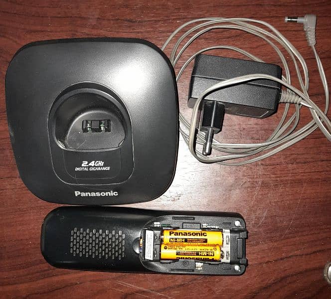 Smart TV Device (X96 mini) & Cordless Panasonic Phone 1