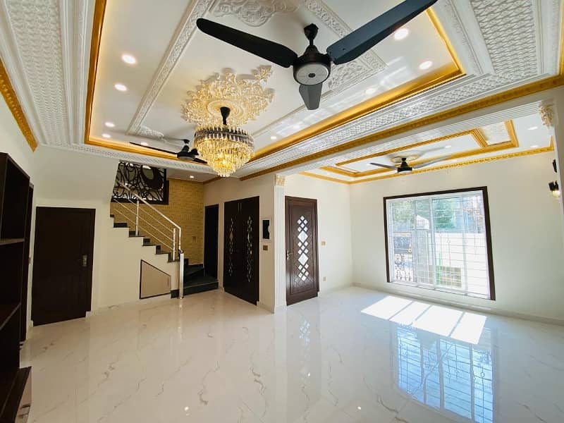 5 Marla Luxury House For Sale In OLC A Block Bahria Orchard 4