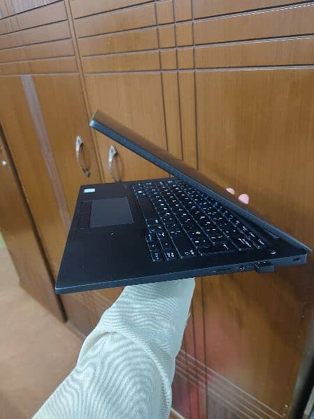 Dell Latitude 7370 Touch Screen 4K Ultra HD Display 6
