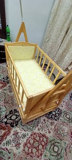 baby cot    used nh hai boxbhi hai sth