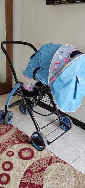 Baby stroller in good size 1
