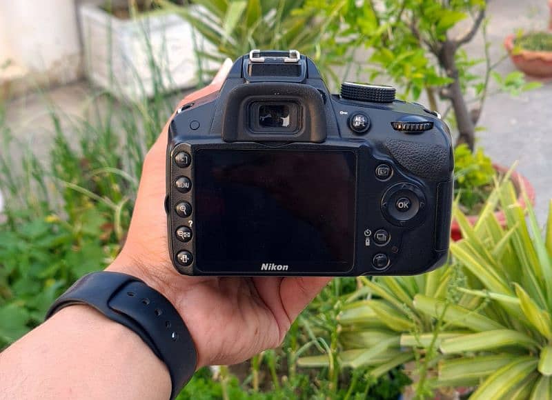 dslr Nikon d3200 (10/10) Tamron 70-300mm 2