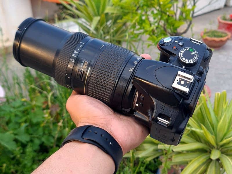 dslr Nikon d3200 (10/10) Tamron 70-300mm 3