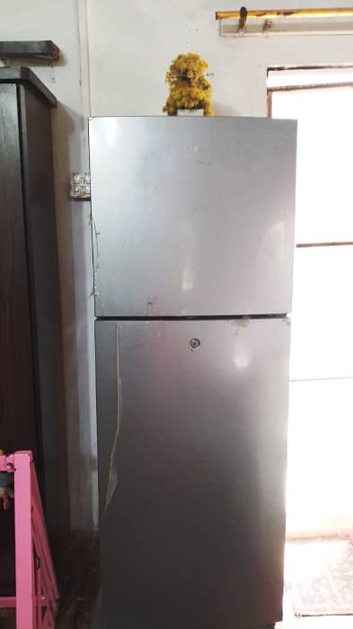 Haier refrigerator 6 month used 0