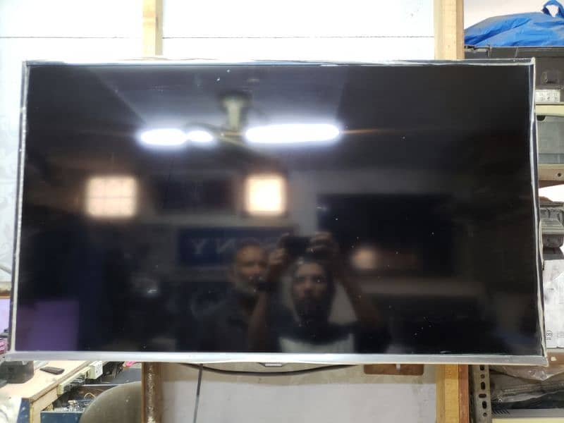 samsung orignal led in good condition 0