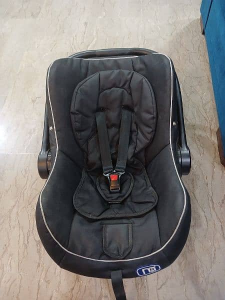 mother care original car seater 1