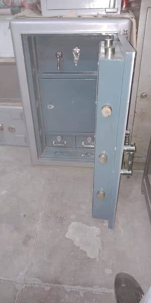 file cabinet, office almari , Lockers, Steel lockers 11