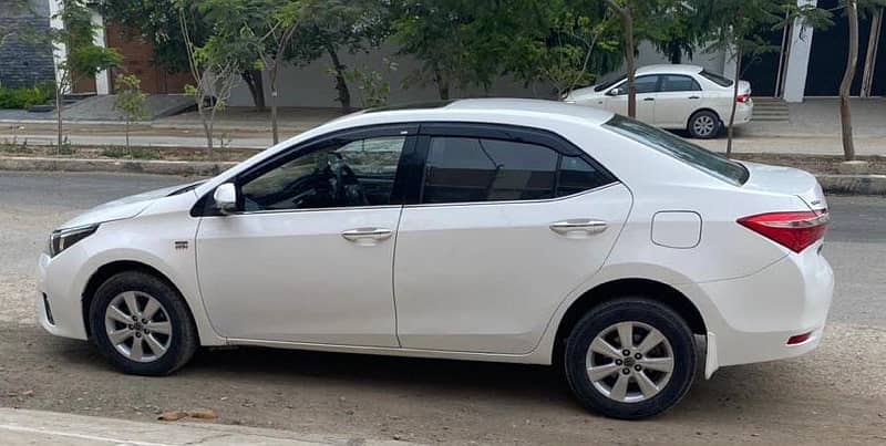 TOYOTA COROLLA GRANDE 1.8 2