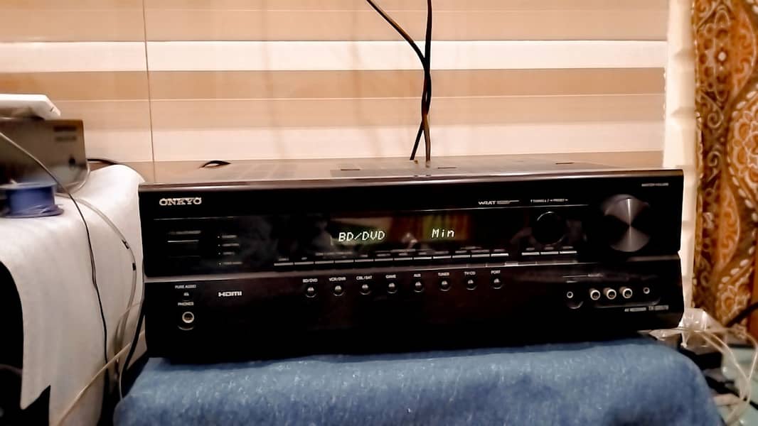 ONKYO Amplifier 7